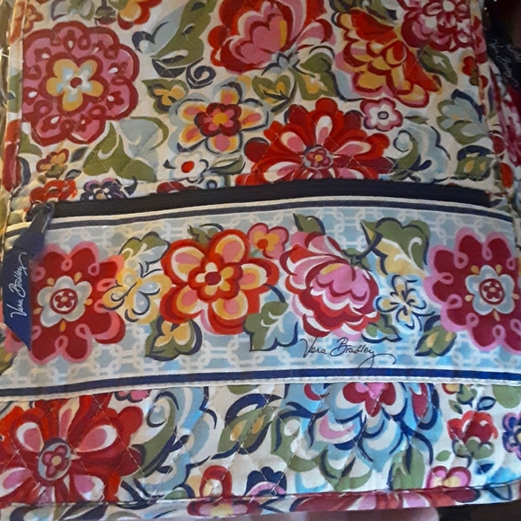 Vera Bradley - Picture 2 of 7